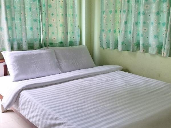 Takaidao Vintage Home : photo 1 de la chambre chambre lit queen-size - vue sur piscine