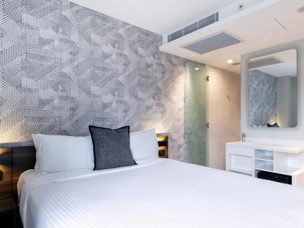 Kith Hotel Darling Harbour : photo 8 de la chambre petit hébergement lit queen-size