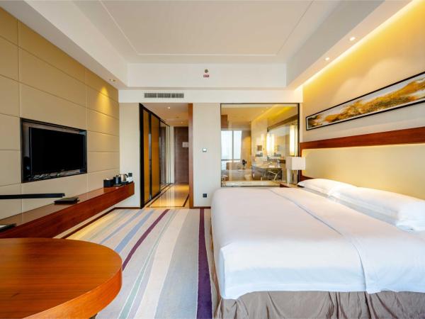 Crowne Plaza Wuxi Taihu, an IHG Hotel : photo 3 de la chambre standard king room with city view - lounge access