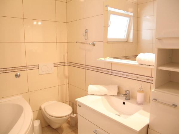 Apartments Kresan : photo 2 de la chambre appartement - vue sur jardin