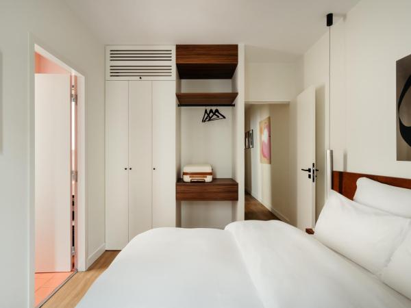 Edgar Suites Marais - Temple : photo 7 de la chambre appartement 2 chambres