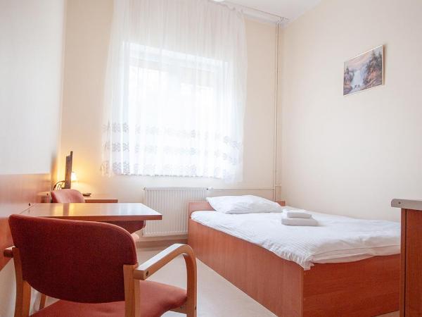 Dom Pracy Twórczej Politechniki Morskiej w Szczecinie : photo 4 de la chambre chambre lit king-size deluxe