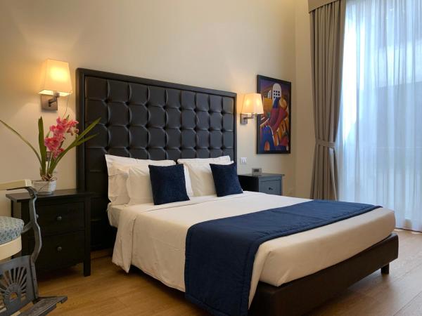 Florence Art Apartments : photo 5 de la chambre appartement supérieur 2 chambres avec balcon