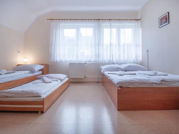 Dom Pracy Twórczej Politechniki Morskiej w Szczecinie : photo 9 de la chambre chambre quadruple premium