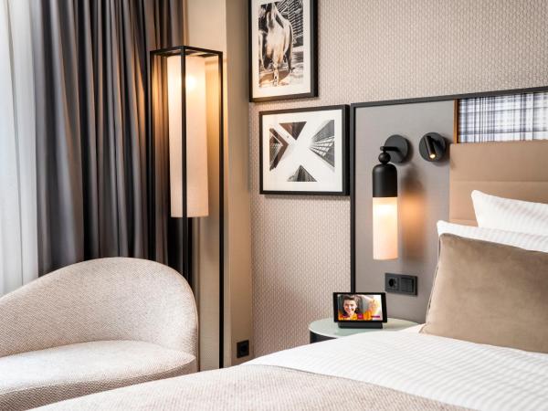 Leonardo Royal Hotel Frankfurt : photo 4 de la chambre chambre familiale quadruple