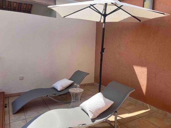 DOMAINE LOU BEL AZUR - Panoramique : photo 6 de la chambre appartement avec terrasse