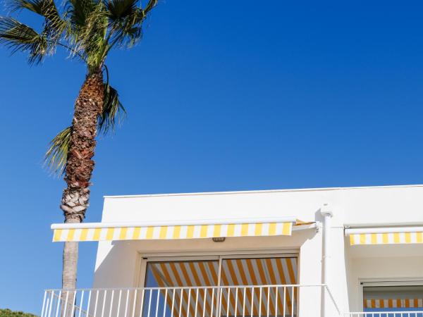 Belle Vue Hôtel : photo 5 de la chambre 1st floor family room - sea view