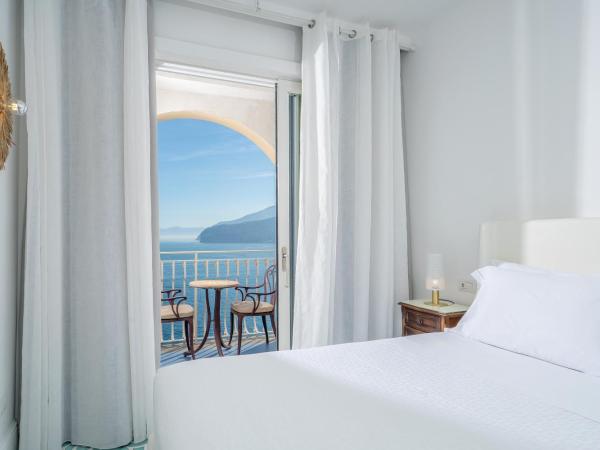 Hotel Belair : photo 3 de la chambre chambre supérieure avec balcon et vue sur la mer