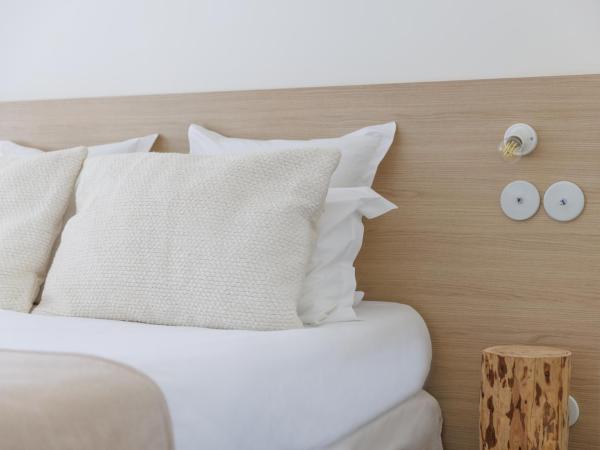 Belle Vue Hôtel : photo 8 de la chambre double room with private pool - garden view