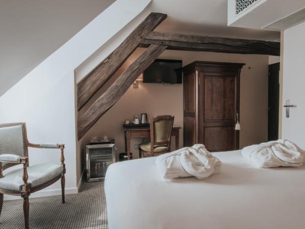 Hôtel Henry II Beaune Centre : photo 8 de la chambre chambre double standard