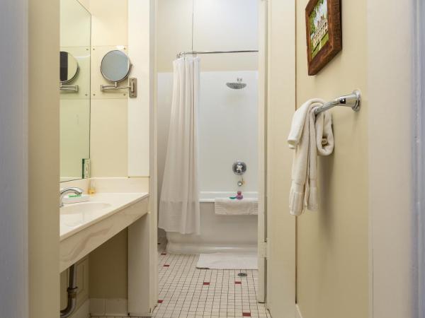 Grand Victorian Bed & Breakfast : photo 6 de la chambre chambre lit queen-size deluxe