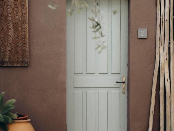 La Villa d'Andrea : photo 9 de la chambre studio supérieur - vue sur jardin 