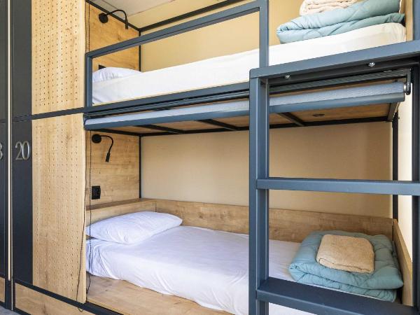 Hostel Petra Marina : photo 2 de la chambre lit dans dortoir mixte de 8 lits - vue sur mer