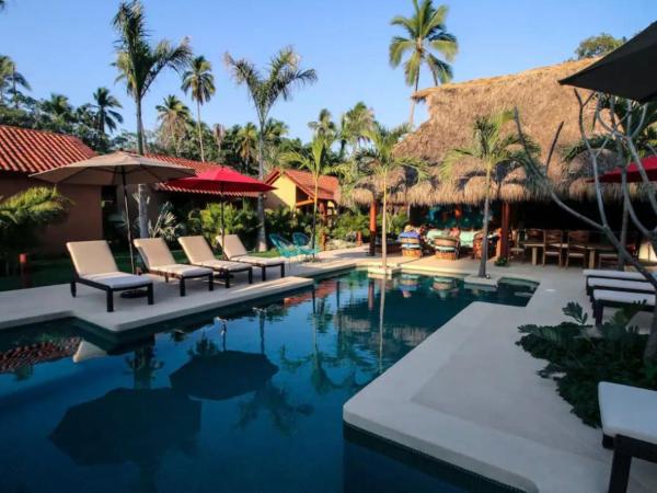 Bungalow LUXURY cerca a la Playa Zihuatanejo Mexico : photo 4 de la chambre tente