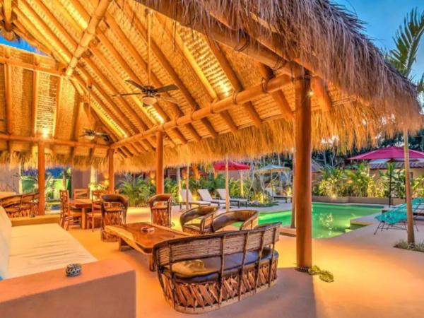 Bungalow LUXURY cerca a la Playa Zihuatanejo Mexico : photo 6 de la chambre tente