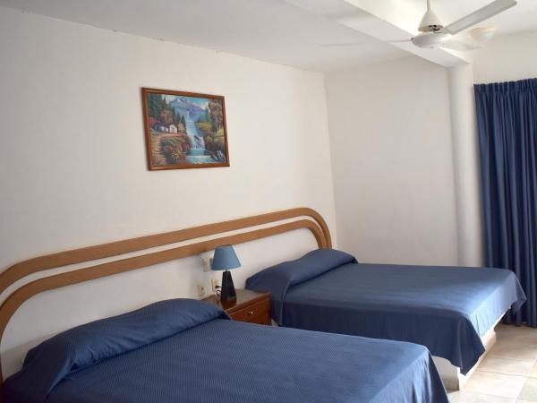 Hotel Plaza Almendros : photo 5 de la chambre chambre quadruple supérieure