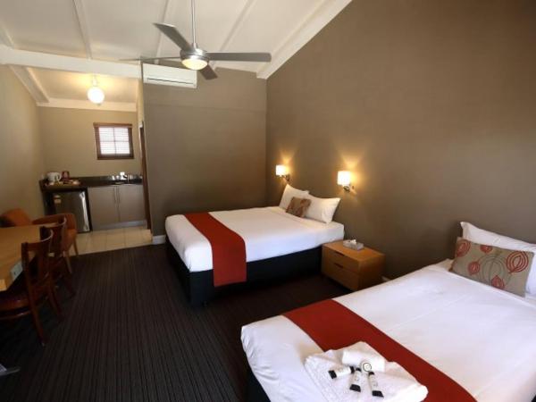 Rose & Crown Hotel : photo 4 de la chambre chambre triple