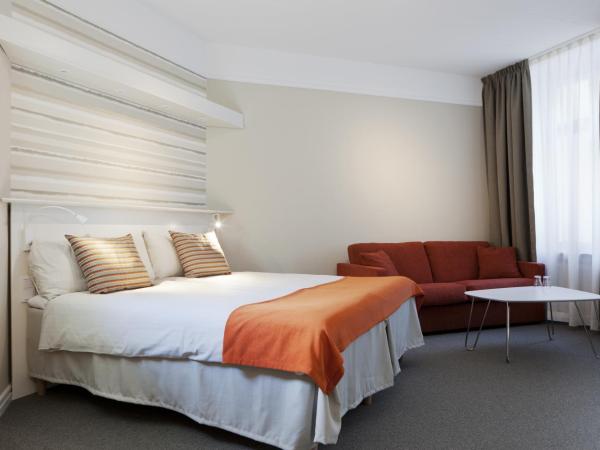 Hotel Örebro : photo 3 de la chambre chambre quadruple supérieure