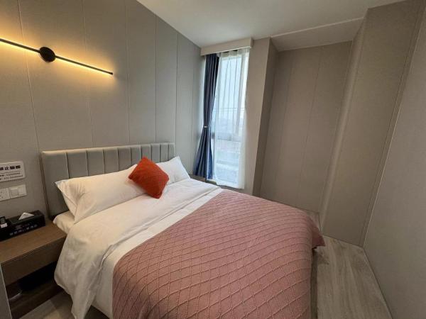 KeTangJian Aparthotel : photo 3 de la chambre standard double room with small window