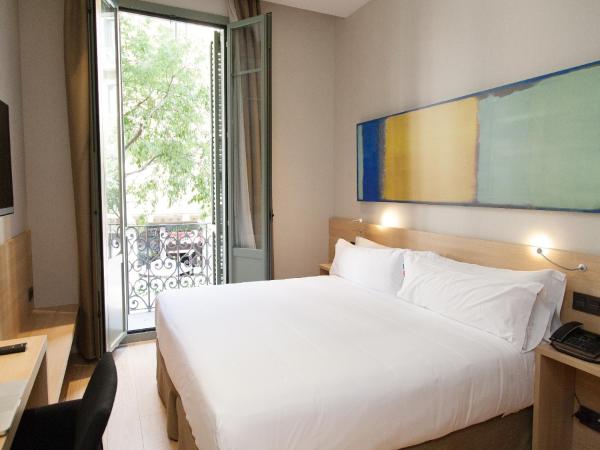 Hotel Àmbit Barcelona : photo 1 de la chambre chambre double ou lits jumeaux confort avec balcon