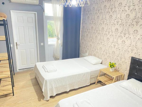 GÜLER BUTİK HOTEL : photo 6 de la chambre chambre triple Économique