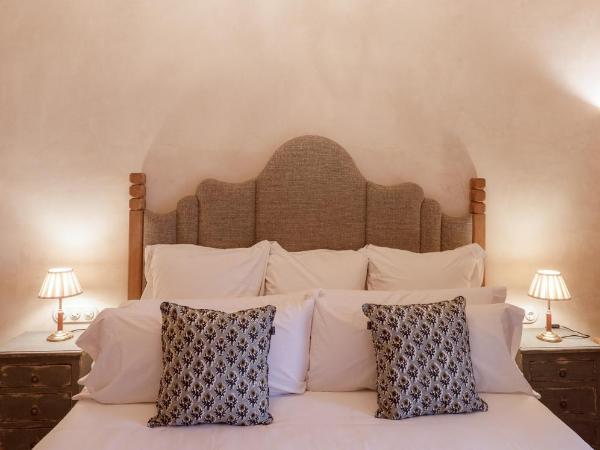 Castell de Vallgornera : photo 8 de la chambre chambre double avec terrasse