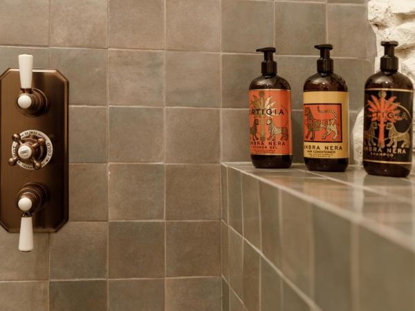 Castell de Vallgornera : photo 7 de la chambre chambre double avec terrasse