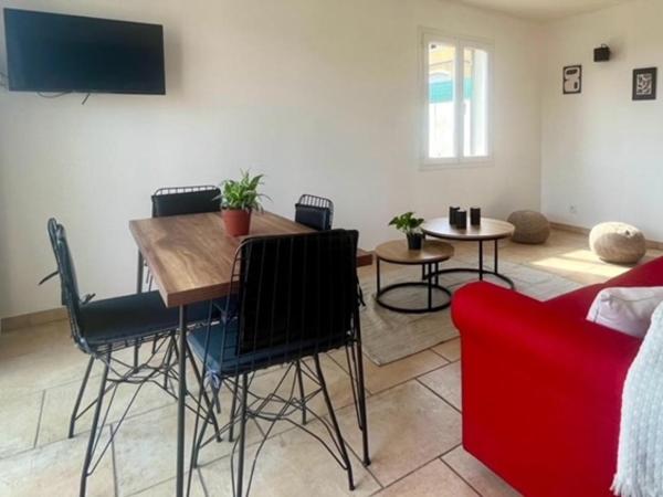 DOMAINE LOU BEL AZUR - Entre Ciel et Terre : photo 3 de la chambre appartement avec terrasse