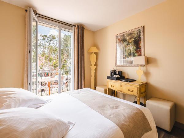 Le Suffren Hôtel : photo 1 de la chambre chambre double – vue sur ville