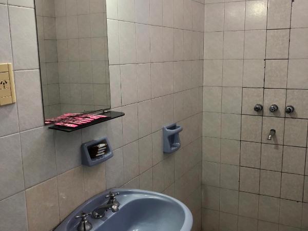 Hostal Vampayá : photo 5 de la chambre chambre quadruple avec salle de bains privative