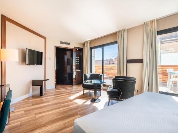 Pestana Arena Barcelona : photo 4 de la chambre suite junior avec terrasse