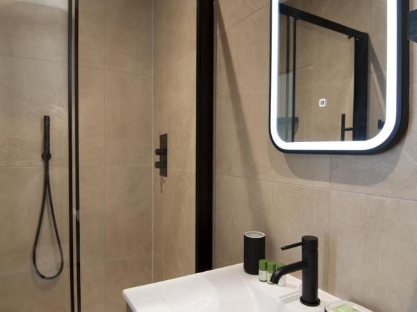 Kings Road Suites : photo 4 de la chambre chambre lit king-size supérieure