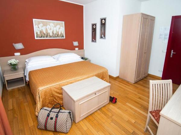 Hotel La Colonna : photo 2 de la chambre chambre double ou lits jumeaux - accessible aux personnes à mobilité réduite