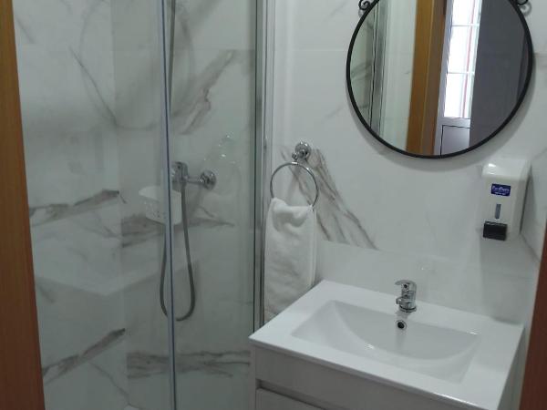 Guest house D. Filipe I : photo 3 de la chambre chambre double deluxe avec balcon