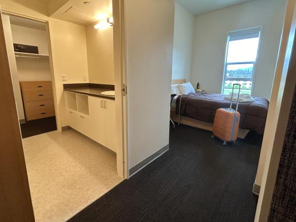 UBC Okanagan Campus : photo 1 de la chambre connecting double room with private bathroom - nechako building