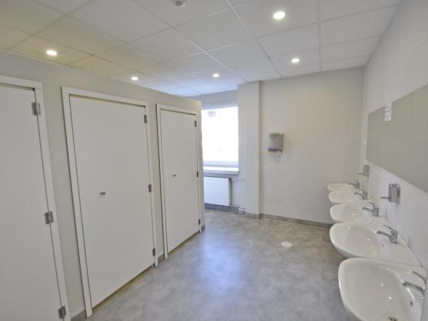 Twój Hostel Klimczoka 7 : photo 4 de la chambre chambre lits jumeaux avec salle de bains commune