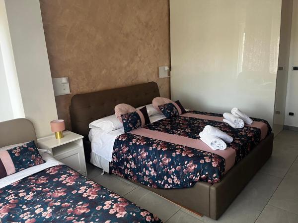 Albachiara Suite Rooms : photo 3 de la chambre chambre double supérieure - vue sur ville