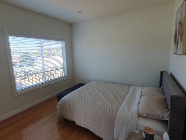 3 Bedroom Hollywood Gem : photo 2 de la chambre chambre double avec salle de bains privative