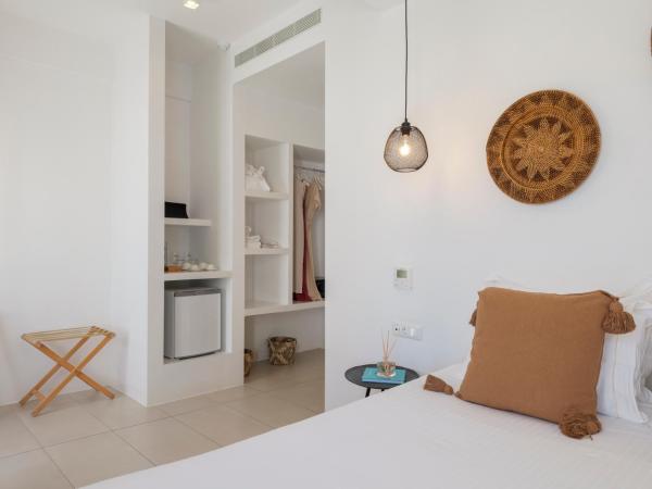 Bluetopia Suites : photo 6 de la chambre suite junior avec vue sur la ville