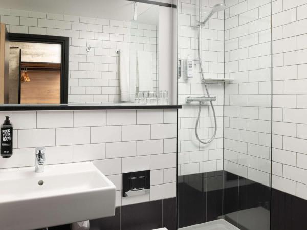 ibis London Earls Court : photo 3 de la chambre chambre double standard - récemment rénovée 