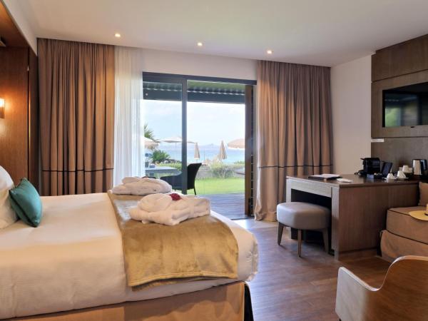 Hôtel Le Week end : photo 1 de la chambre suite junior avec terrasse - vue sur mer