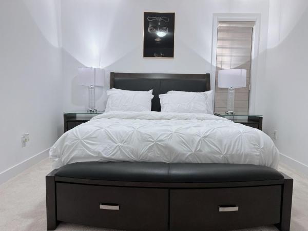 House of Daizy Home : photo 3 de la chambre chambre triple avec salle de bains commune