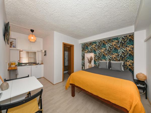 The Lazy Monkey Hostel & Apartments : photo 6 de la chambre studio - vue sur montagne