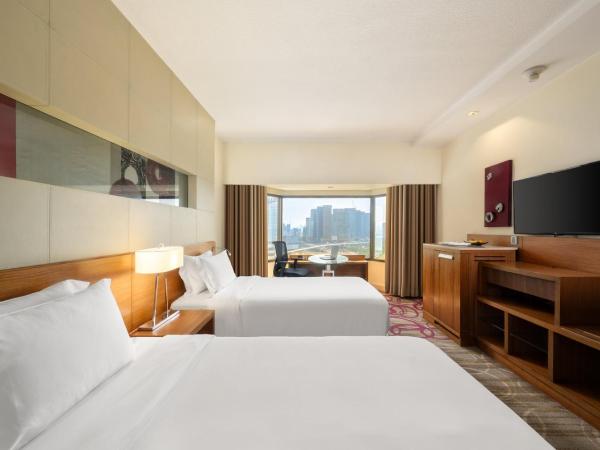 Centara Grand at Central Plaza Ladprao Bangkok : photo 2 de la chambre chambre lits jumeaux club deluxe