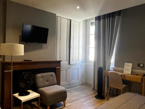 Hotel du Théatre : photo 4 de la chambre chambre triple standard