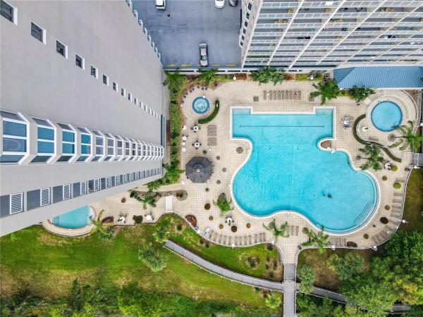 Sunshine Oasis - Orlando Lakefront Luxury : photo 2 de la chambre appartement 2 chambres - vue sur lac