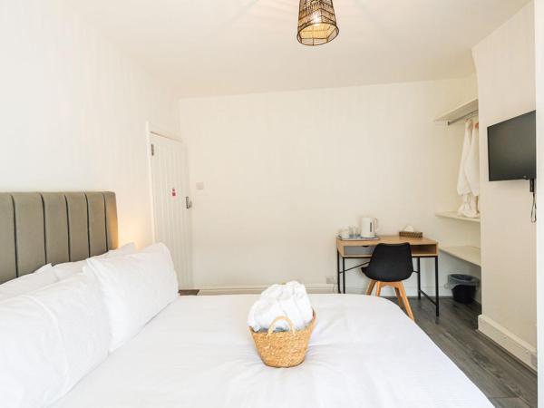 Room in Anfield : photo 4 de la chambre chambre double avec salle de bains commune