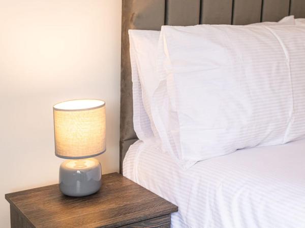 Room in Anfield : photo 9 de la chambre chambre double avec salle de bains commune