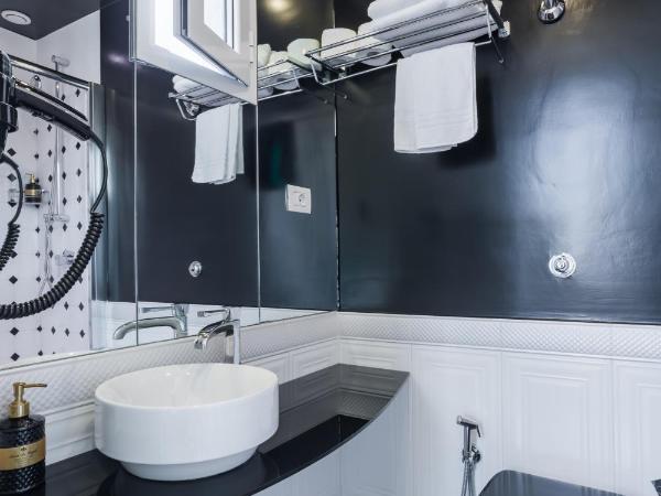 Weaver Suites By Dimorra : photo 4 de la chambre chambre lit king-size