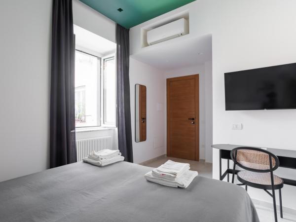 Weaver Suites By Dimorra : photo 7 de la chambre chambre double ou lits jumeaux avec salle de bains privative